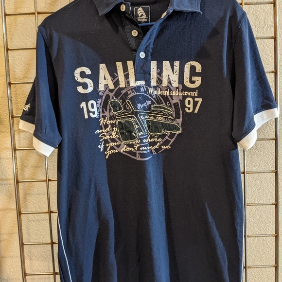 Sailing polo shirt by Blu.  Size:. Large - Picture 3 of 11